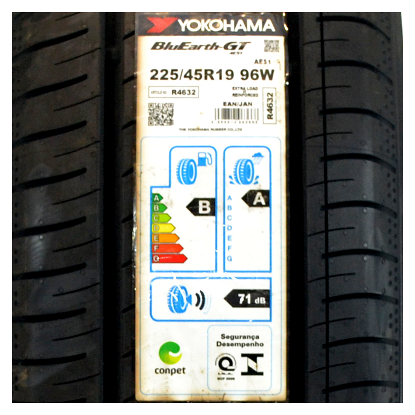 Pneu 225/45R19 Yokohama Bluearth GT AE51 96W