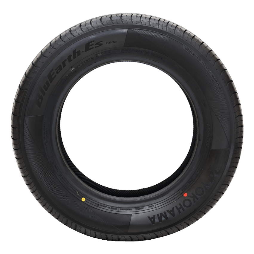 Pneu 205/65R16 Yokohama Bluearth ES32 95H
